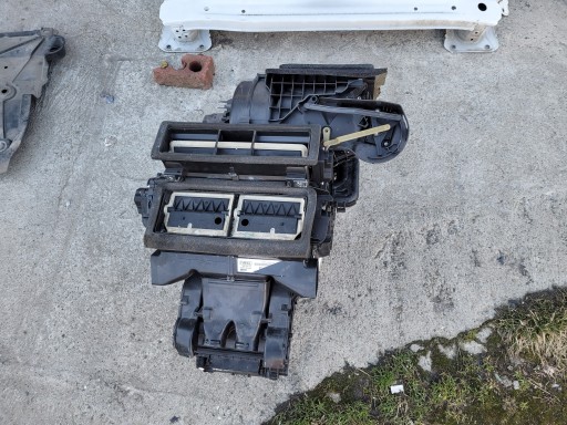 BJ32-19B555-LAA - Evoque Lift-обігрівач