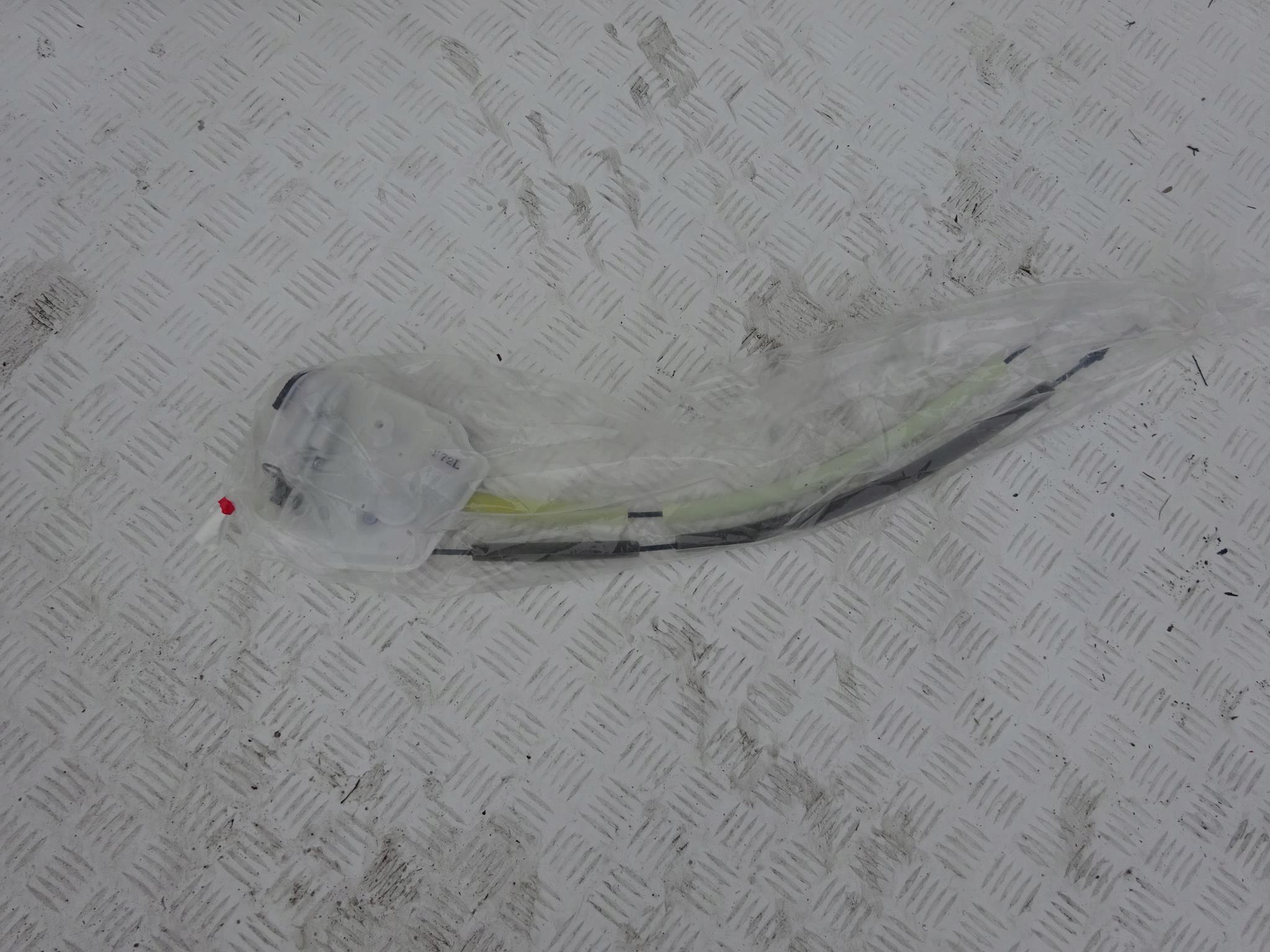 H37h48r1 - FIAT 124 SPIDER MX5 16-ПРАВЫЙ ЗАМОК ДВЕРИ