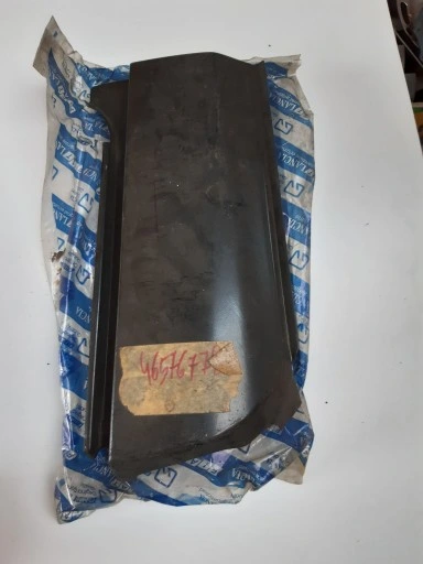 300090-6 - FIAT 126p КУТОВА СТІЙКА ВЕРХНЯ ПРАВА ОРИГІН