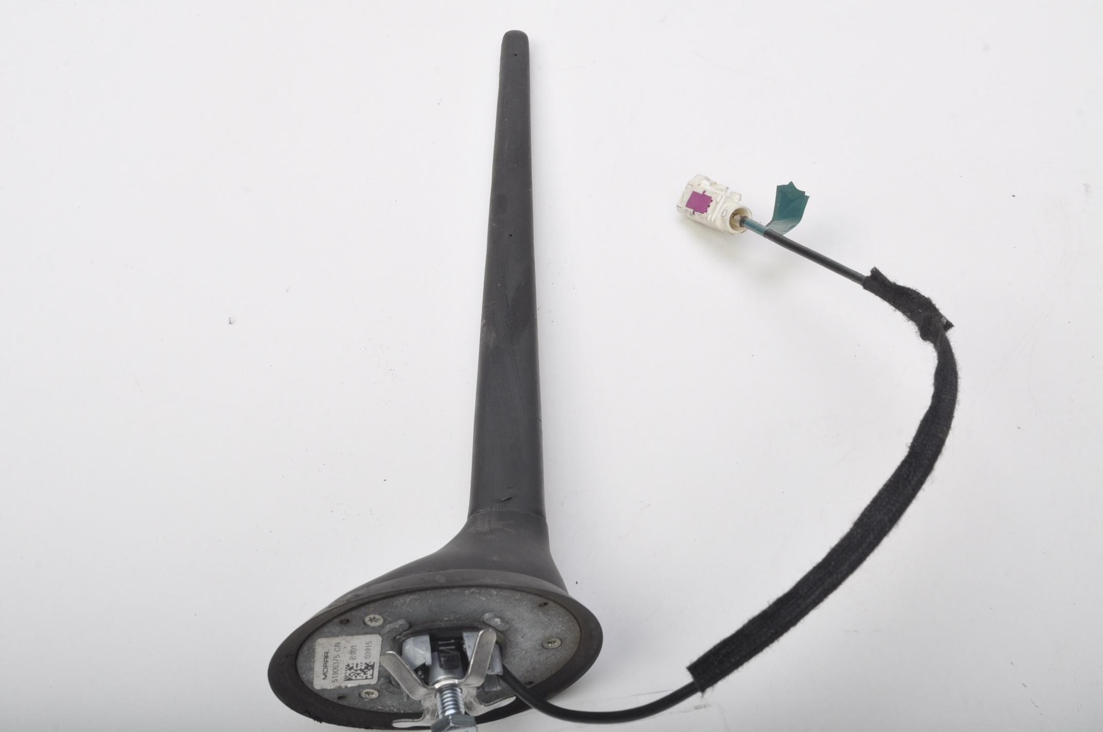 FIAT 500X РАДІО АНТЕНА 51906375
