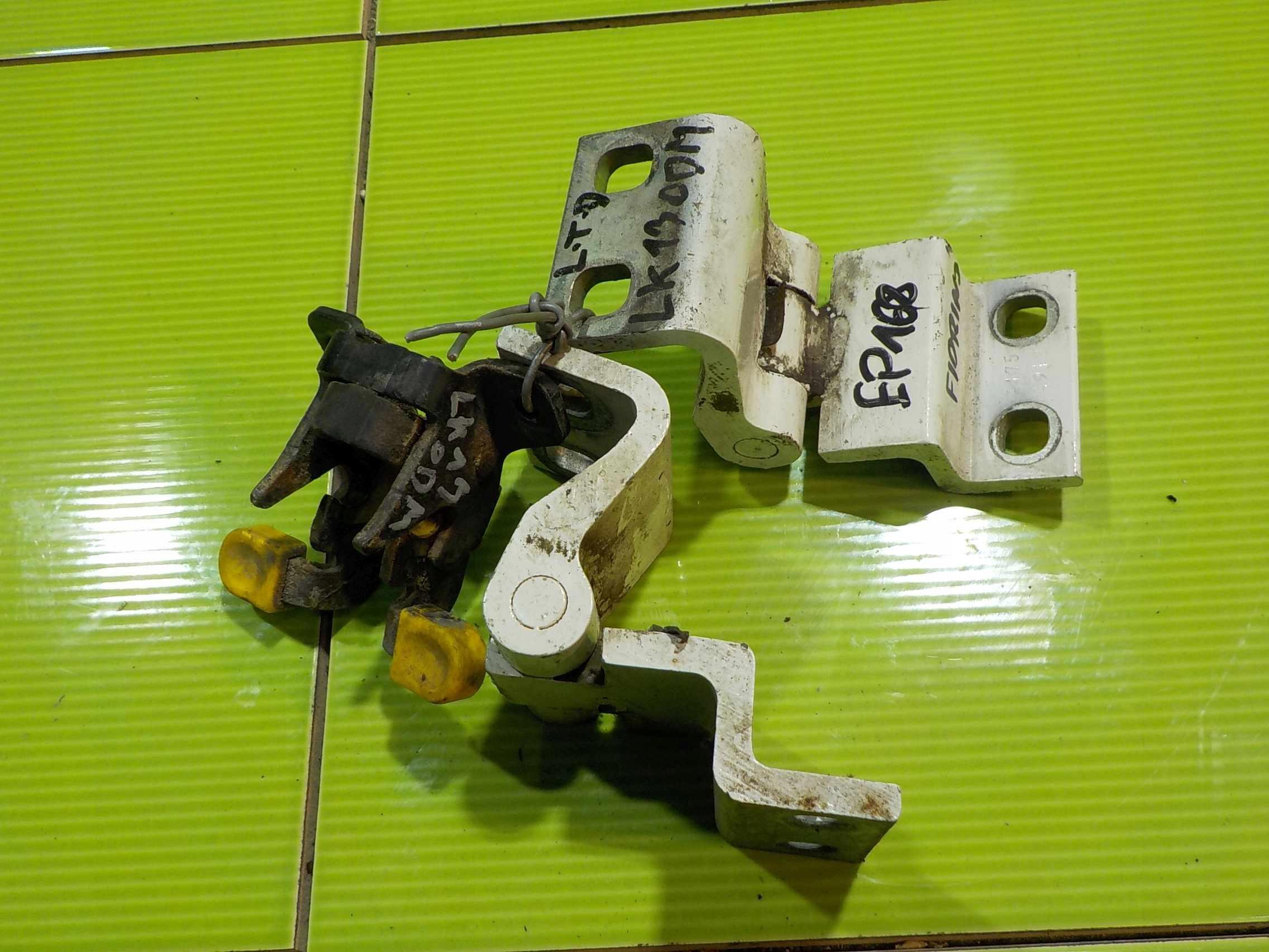 FIAT FIORINO III 13R петлі лівої задньої двері