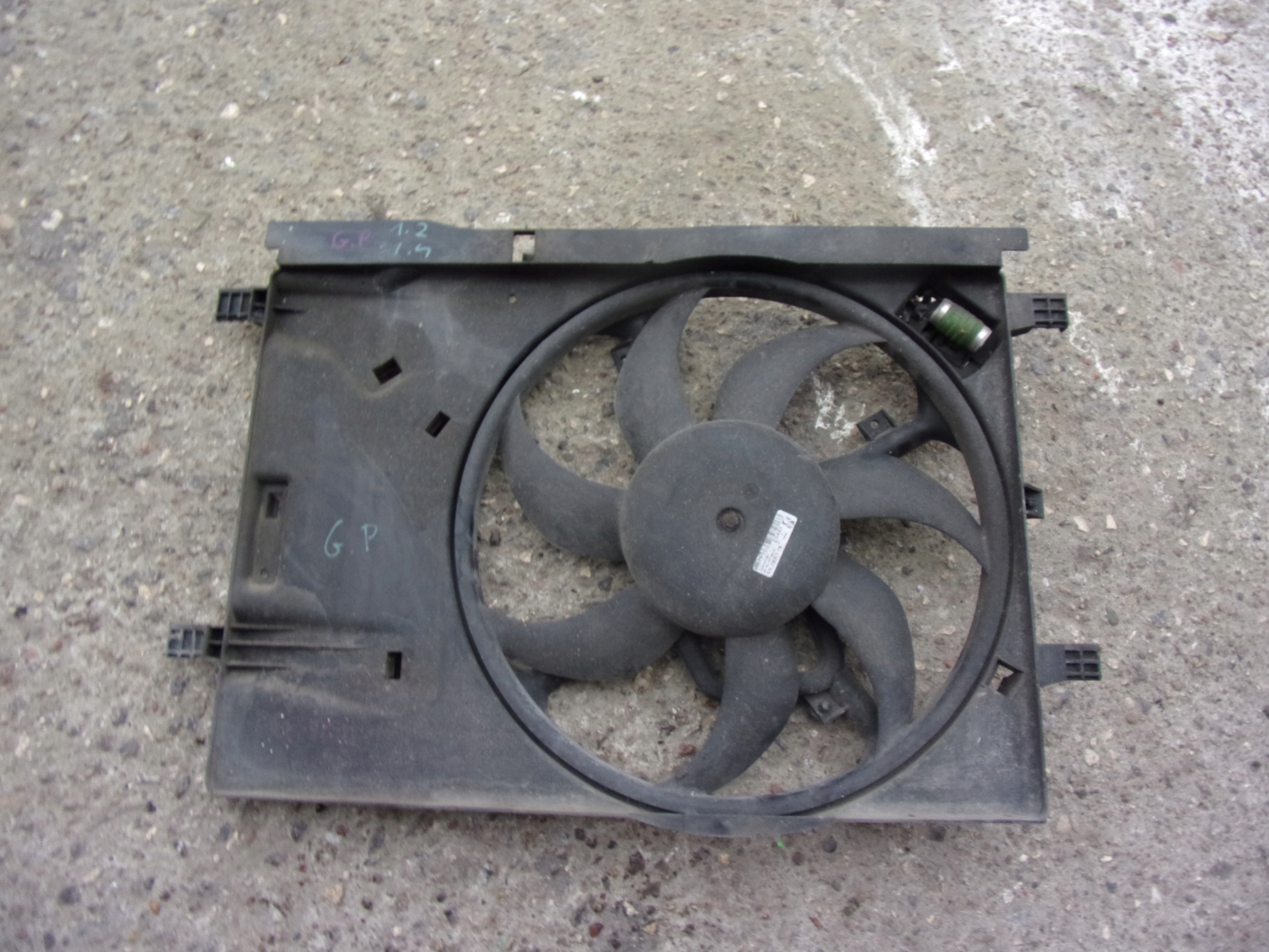 FIAT GRANDE PUNTO 1.2 1.4 ВЕНТИЛЯТОР РАДІАТОРА