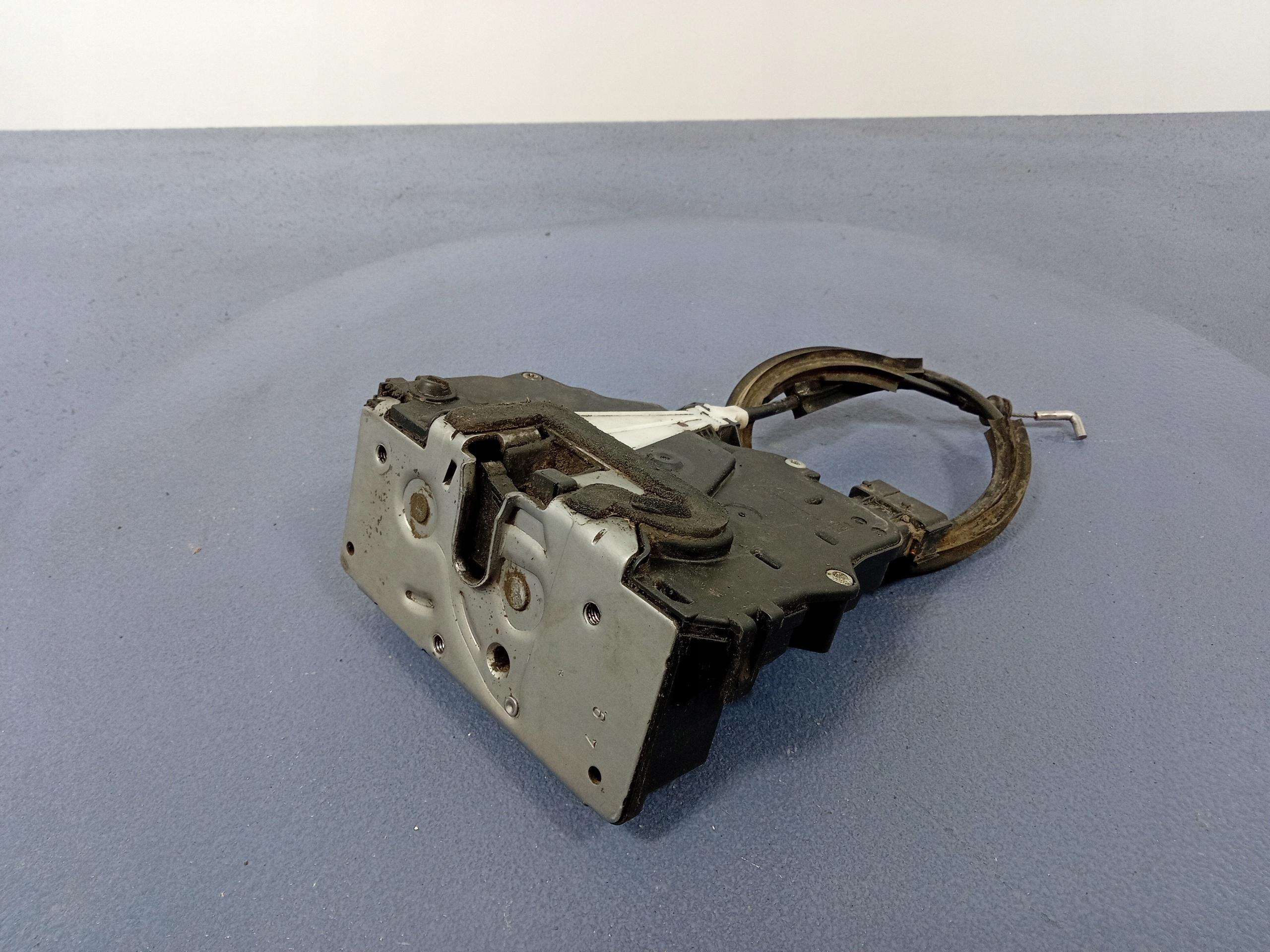 FIAT GRANDE PUNTO ЗАМОК ДВЕРИ ЗАДНИЙ ПРАВЫЙ 517975790