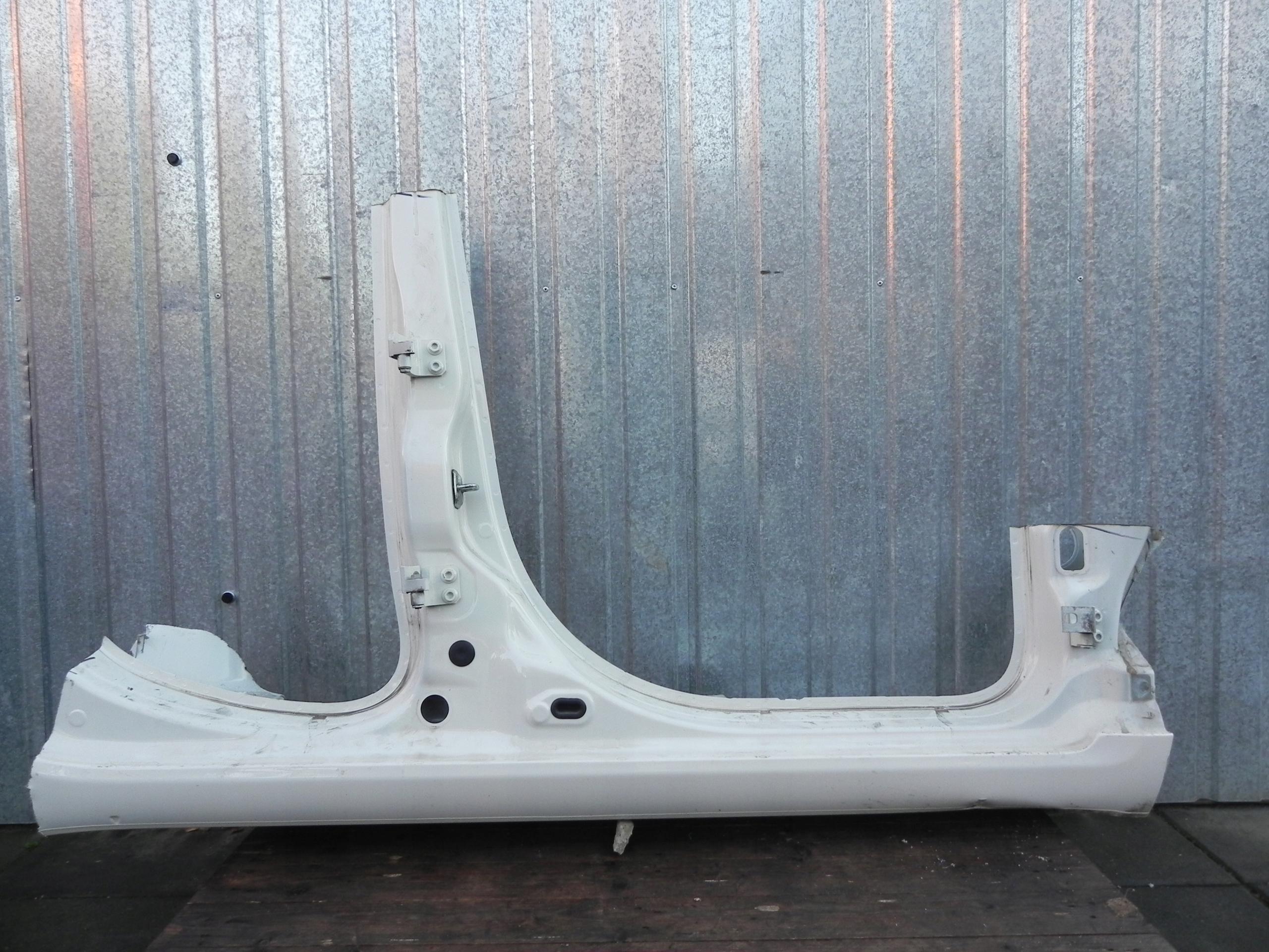 FIAT PANDA 3 III PROG SLUPEK ПРАВА ЧВЕРТЬ