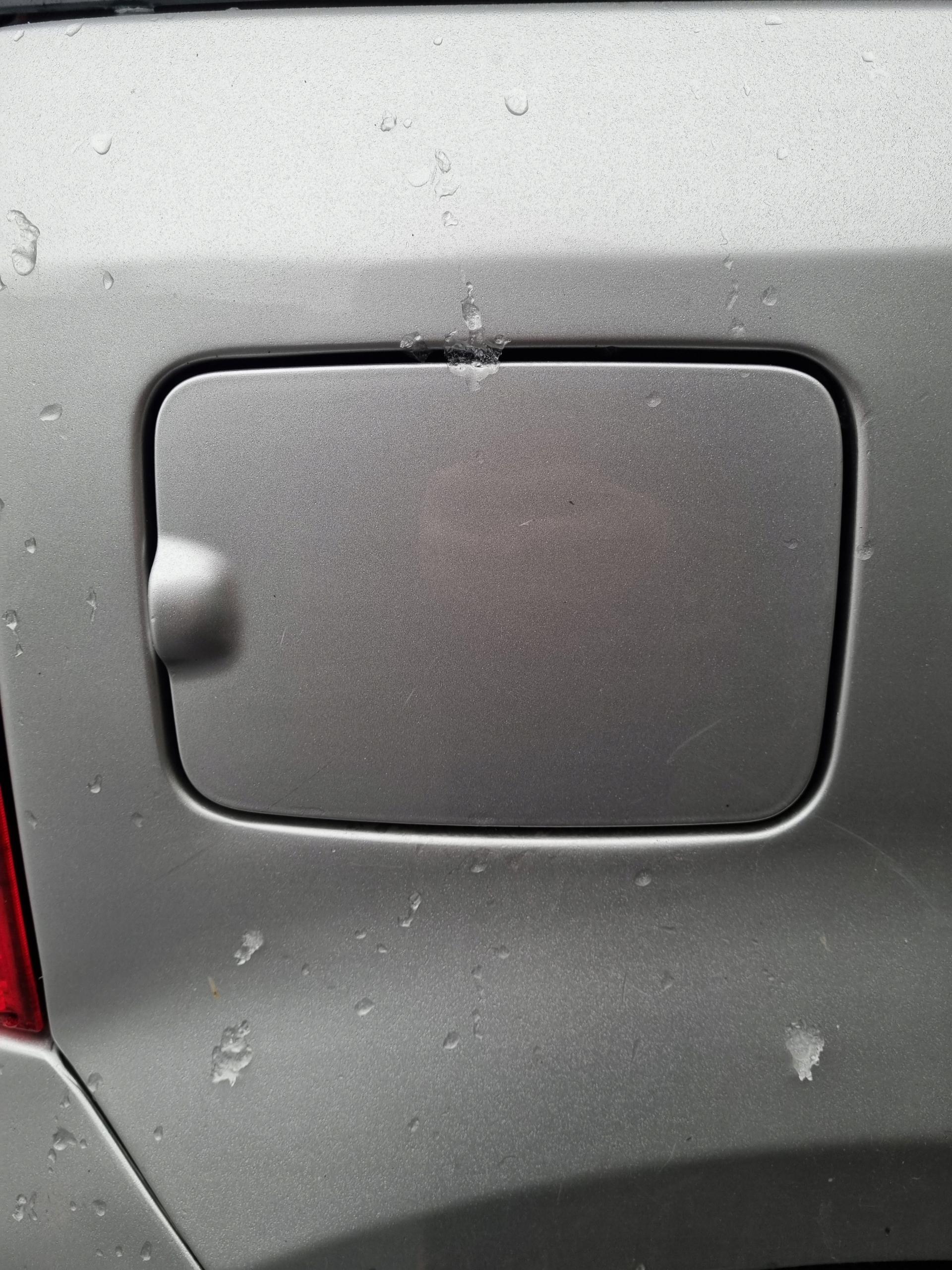 FIAT PANDA II 03-11 КРЫШКА ТОПЛИВНОГО БАКА СЕРЕБРИСТАЯ