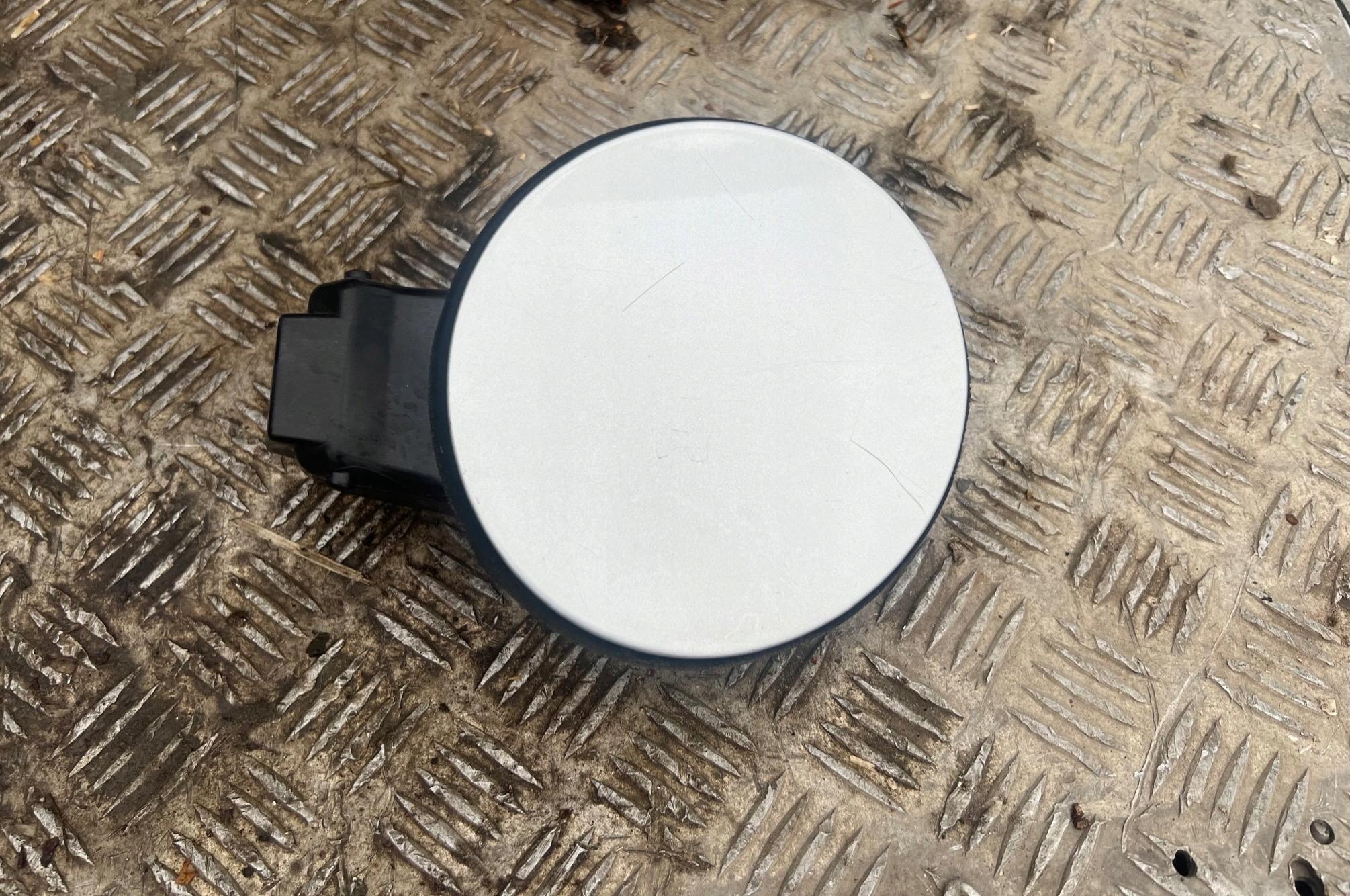 ФИЕСТА MK7 КРЫШКА ТОПЛИВНОГО БАКА КРЫШКА ПОЛНЫЙ НАБОР СЕРЕБРО