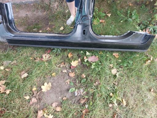 FOCUS MK2 ЛЕВЫЙ ПОРОГ