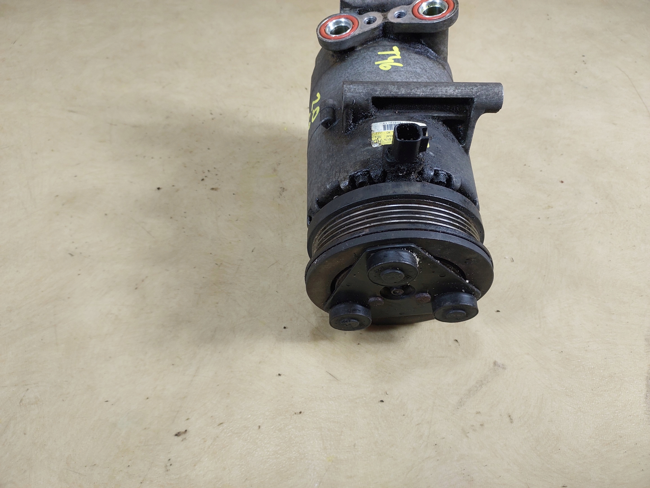 AV11-19D629-BA - FOCUS MK3 1.6 TDCI КОМПРЕСОР КОНДИЦІОНЕРА