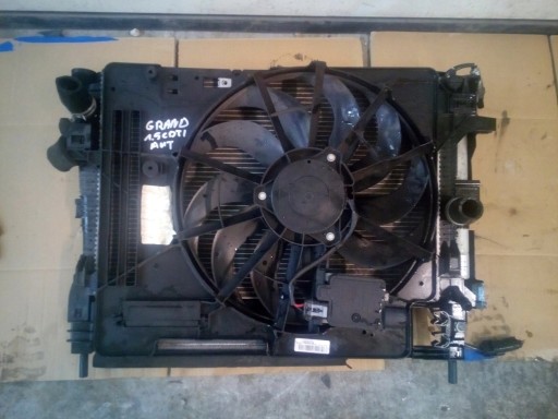 Ford 1.5 tdci радіатор автомат c-max mk2 вентилятор