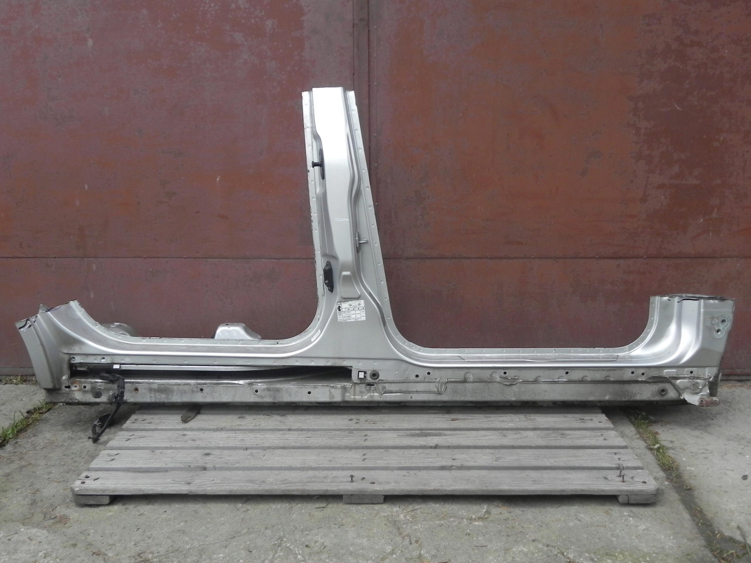 FORD C MAX GRAND PROG БРИЗГОВИКИ ПРАВИЙ