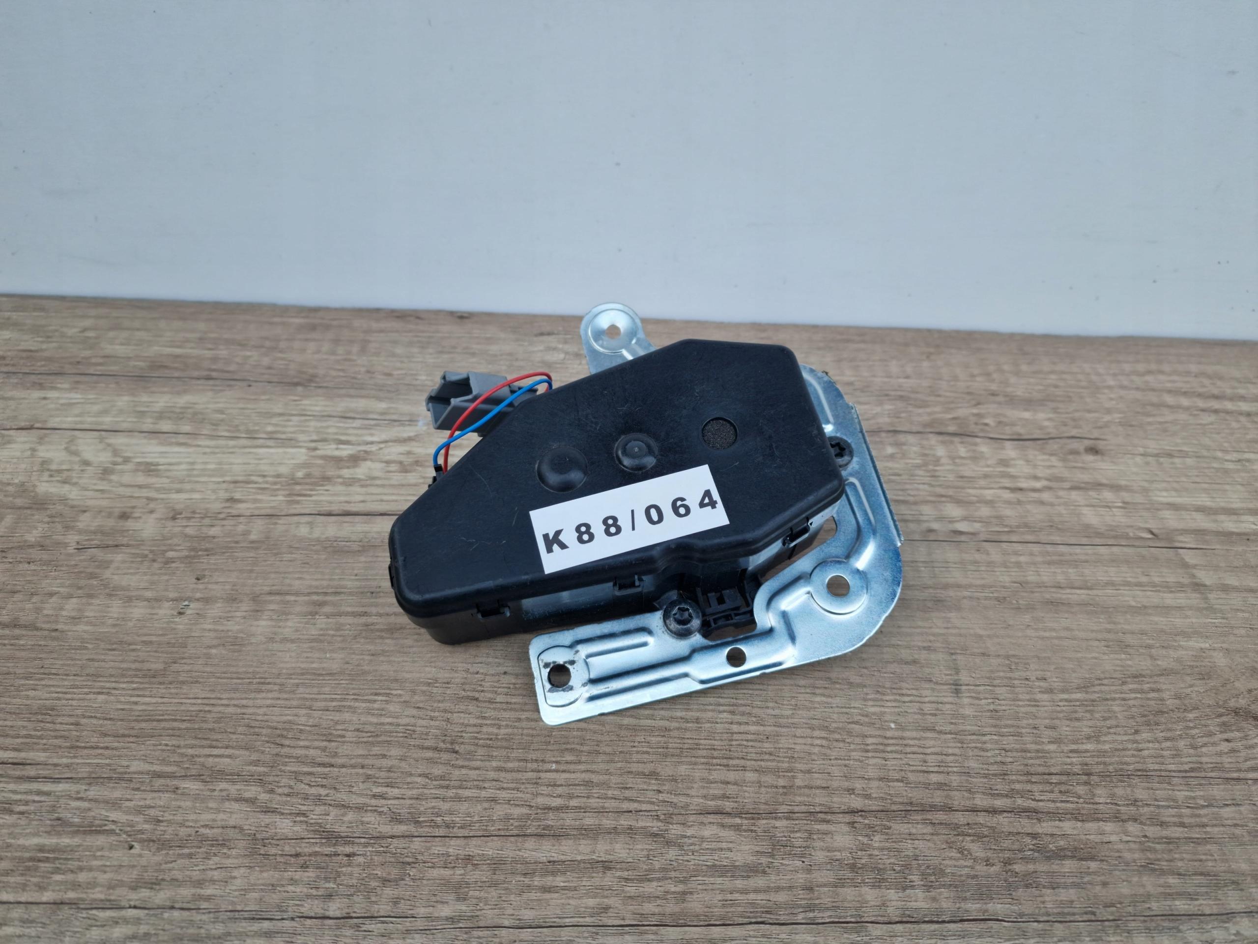 AM51-15790-AF - FORD C-MAX MK2 ПОДЪЕМНАЯ ЗАСЛОНКА ДВИГАТЕЛЯ ПРИВОД OE