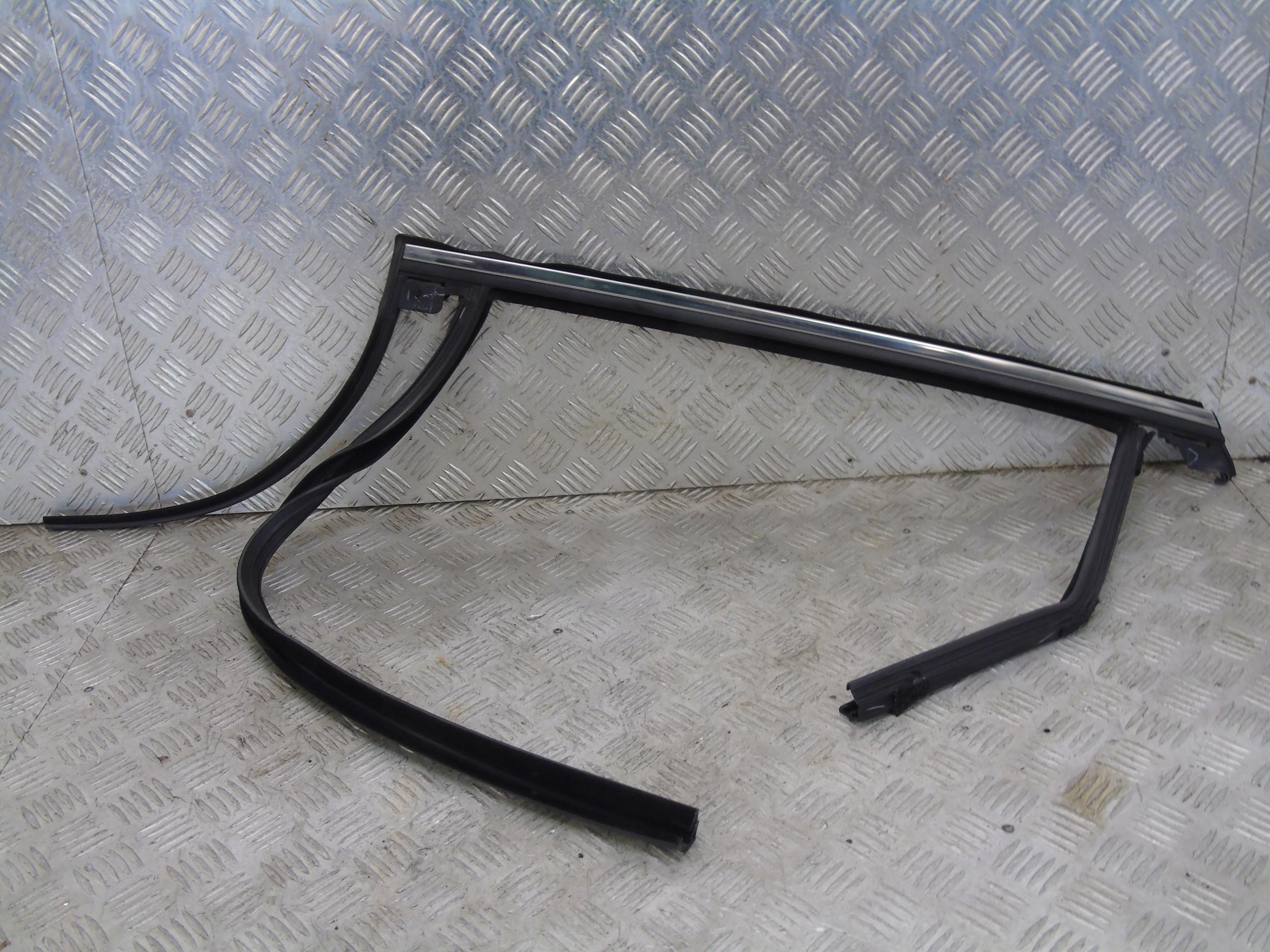 Ford EDGE 2 уплотнение двери левый задний FT4B-R25825