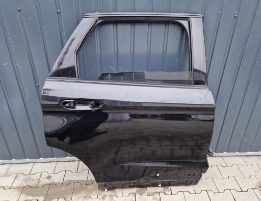 Agate Black Metallic / UM - FORD EDGE MK2 ПОДЪЕМНАЯ ДВЕРЬ ПРАВАЯ ЗАДНЯЯ ЧЕРНАЯ UM