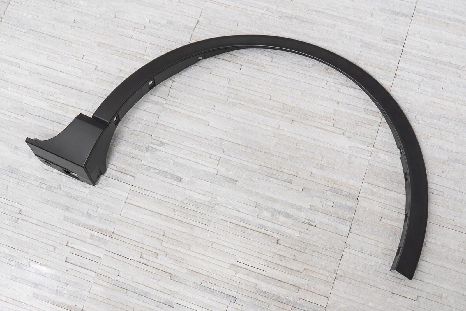 LV4BS16D238G - FORD ESCAPE MK4 19-БРИЗГОВИКИ ПЕРЕДНІЙ ПРАВИЙ