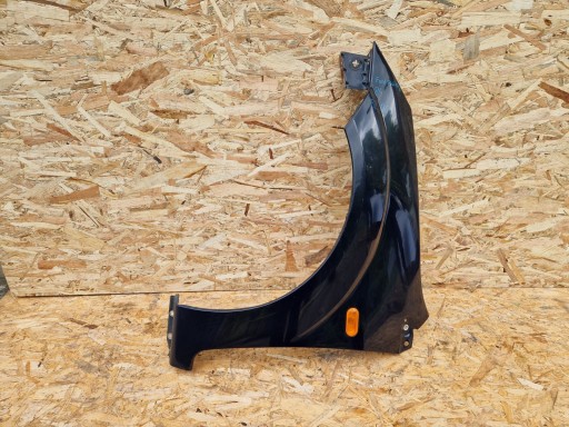 BL069 - Ford fiesta mk6 переднє ліве крило код lak.84