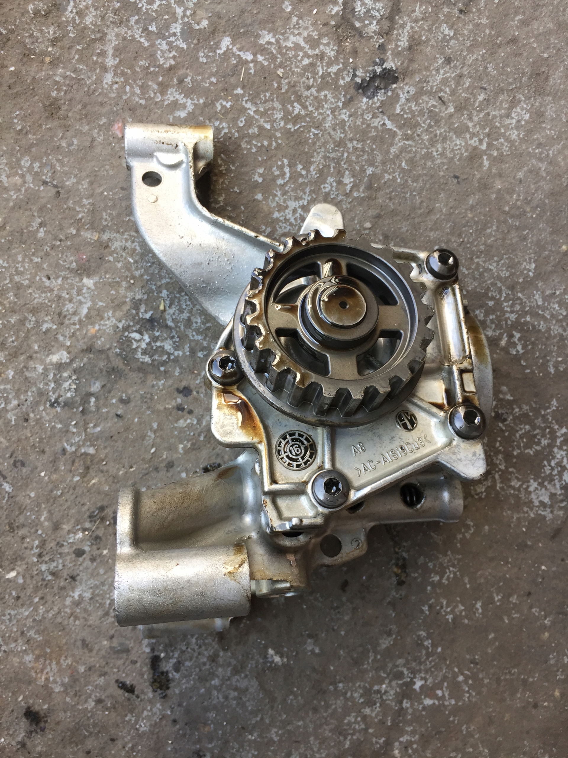 FORD FIESTA MK7 1.0 ECOBOOST МАСЛЯНИЙ НАСОС ДРАКОН