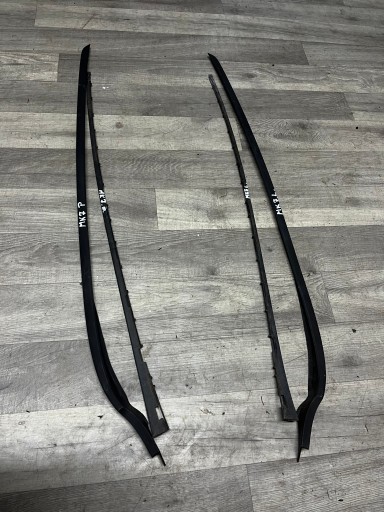 8A61-A03194-AEW - FORD FIESTA MK7 ПРОКЛАДКА УЩІЛЬНЮВАЧА ЛОБОВОГО СКЛА В ЗБОРІ