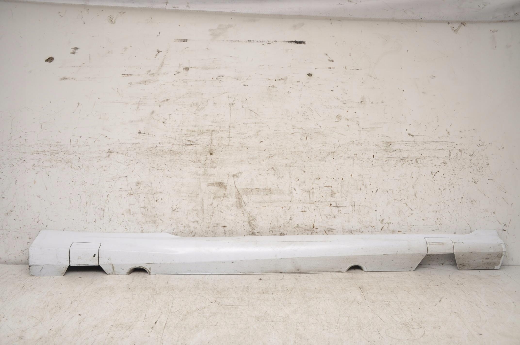 8A6J-10154-A - FORD FIESTA MK7 ST НАКЛАДКА ПОРОГА ПРАВАЯ