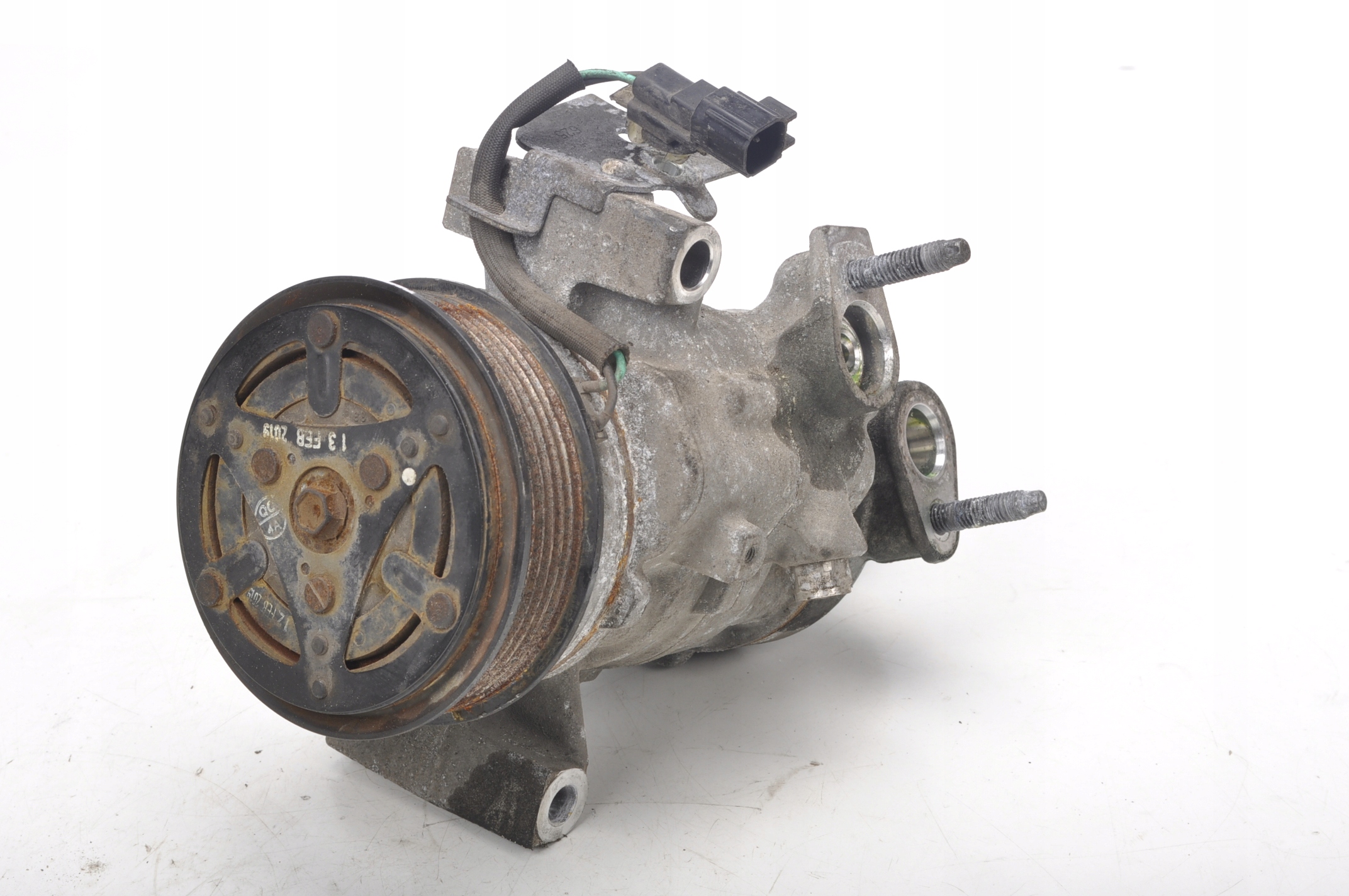 H1BH-19D629-CA - Компрессор кондиционера FORD FIESTA MK8 1.5 TDCi