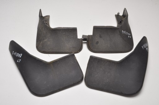 FORD FIESTA MK8 КОМПЛЕКТ ПЕРЕДНИХ ЗАДНИХ ПОДКЛОНКОВ