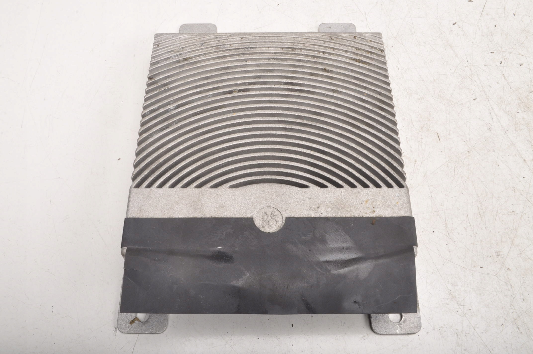 FORD FIESTA MK8 УСИЛИТЕЛЬ L1TT-18T806-AA 21R