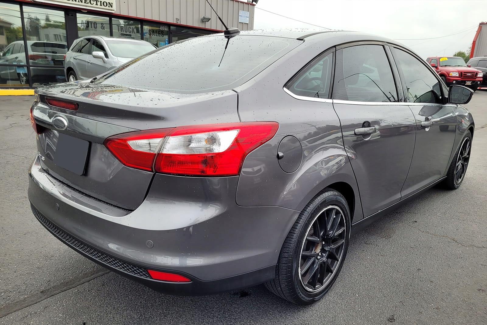 FORD FOCUS 2010-2014 СПОЙЛЕР ЗАДНЬОГО БАМПЕРА
