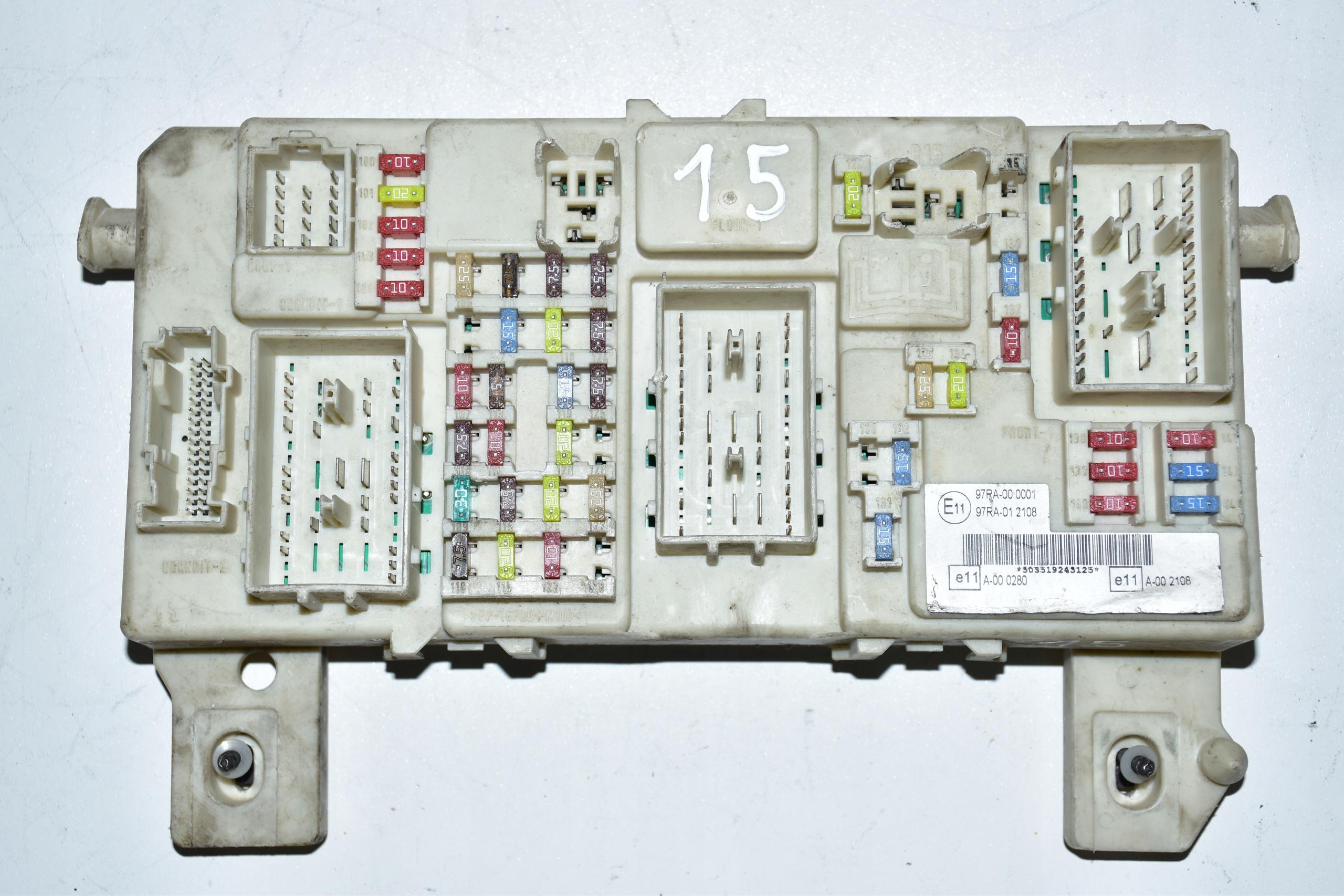 7M5T-14A073-DC 519243125 - БЛОК ПРЕДОХРАНИТЕЛЕЙ FORD FOCUS MK2 2.0 BSI