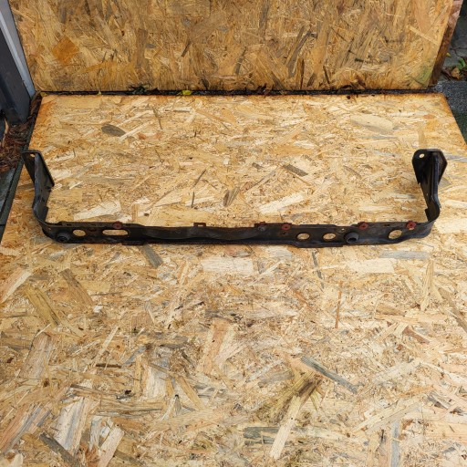 9567 - FORD FOCUS MK3 11-18 COMBI HB РАДИАТОРНАЯ ПЛАНКА