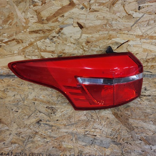 Ford focus mk3 15-18r лифт универсал левый задний левый фонарь в крыле