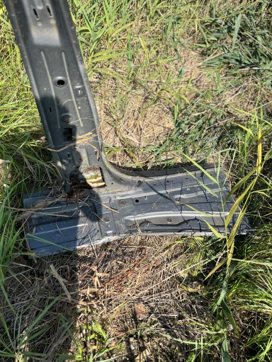 254521 - FORD FOCUS MK3 LIFT ПОРІГ ЛІВА СТІЙКА