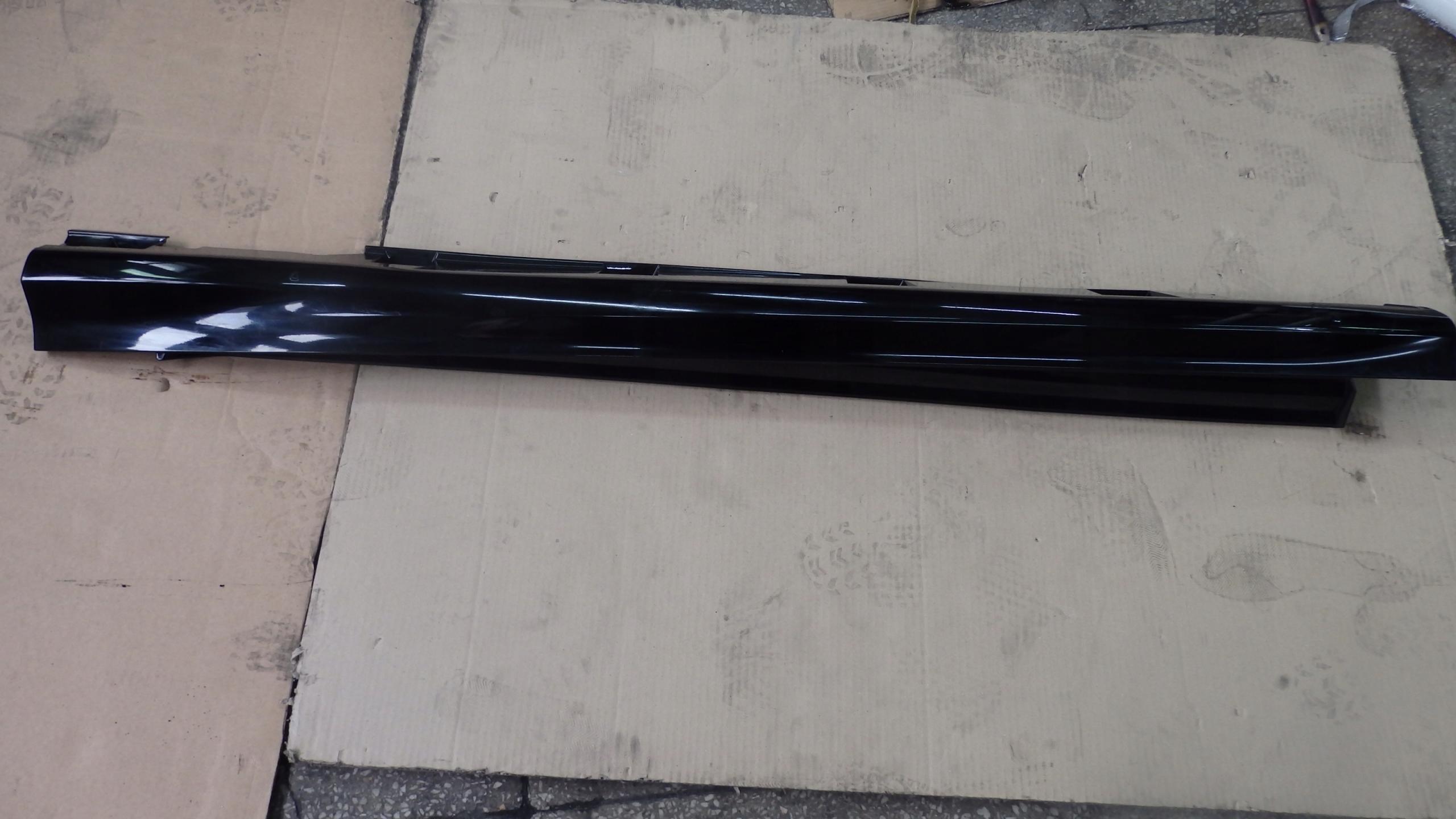 QQ1AAW4 - FORD FOCUS MK3 НАКЛАДКА ПОРОГА ЛІВИЙ