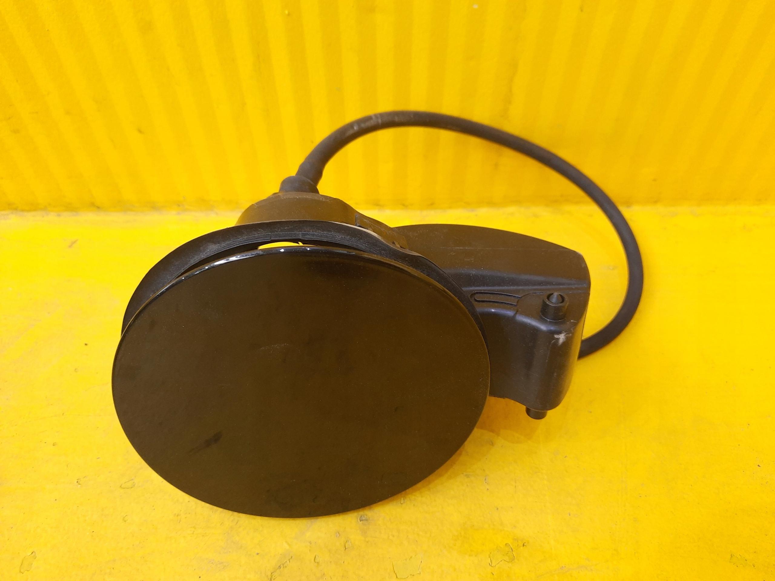 FORD KA PLUS + КРИШКА ПАЛИВНОГО БАКА