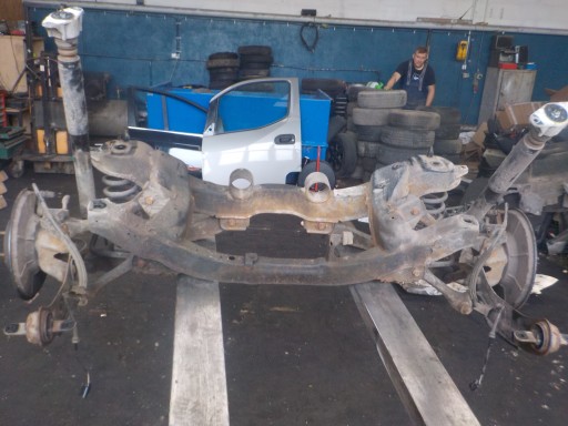 Ford kuga 2011 2.0 tdci cr санки коляска задня підвіска балка