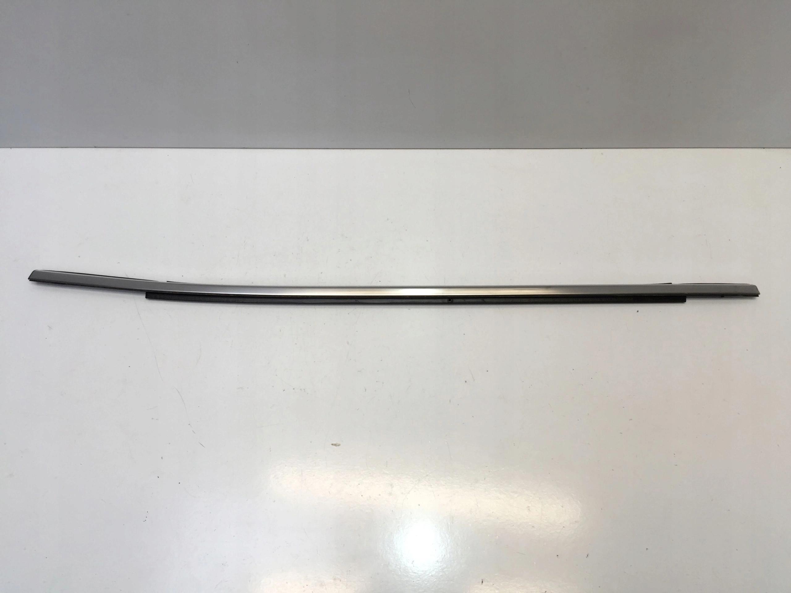 LJ6B-S25604 - FORD KUGA III MK3 2021 PT ДВЕРЬ СКРЕБКОВАЯ ПОЛОСА