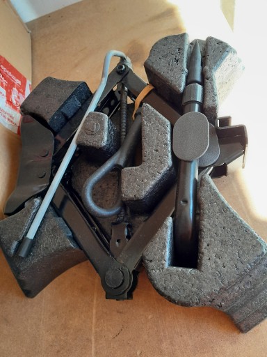 FORD KUGA MK1 - КЛЮЧ Вкладиш