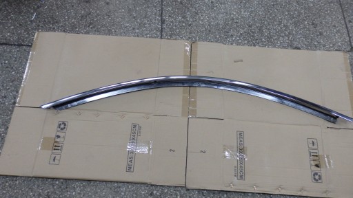 FORD MUSTANG GT НАКЛАДКА НА КРЫШУ ХРОМ ЛЕВАЯ 2015-