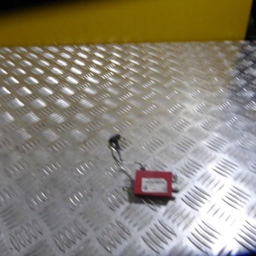 FORD MUSTANG VI АНТЕННИЙ ПІДСИЛЮВАЧ FR3T-18C847-AA