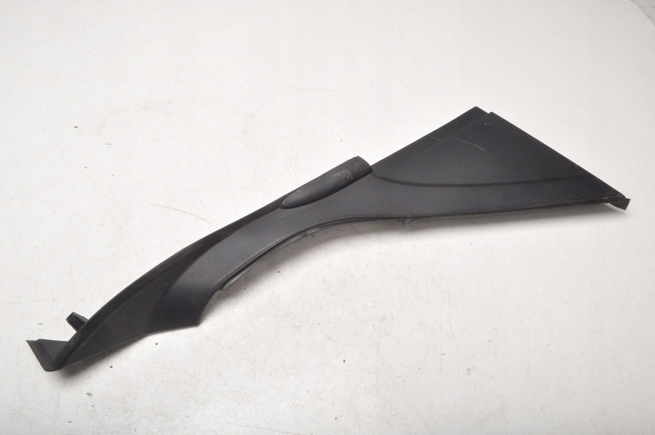 L1TB-A16004-AD - FORD PUMA MK2 ТРЕУГОЛЬНИК БРЫЗГОВИК ПРАВЫЙ