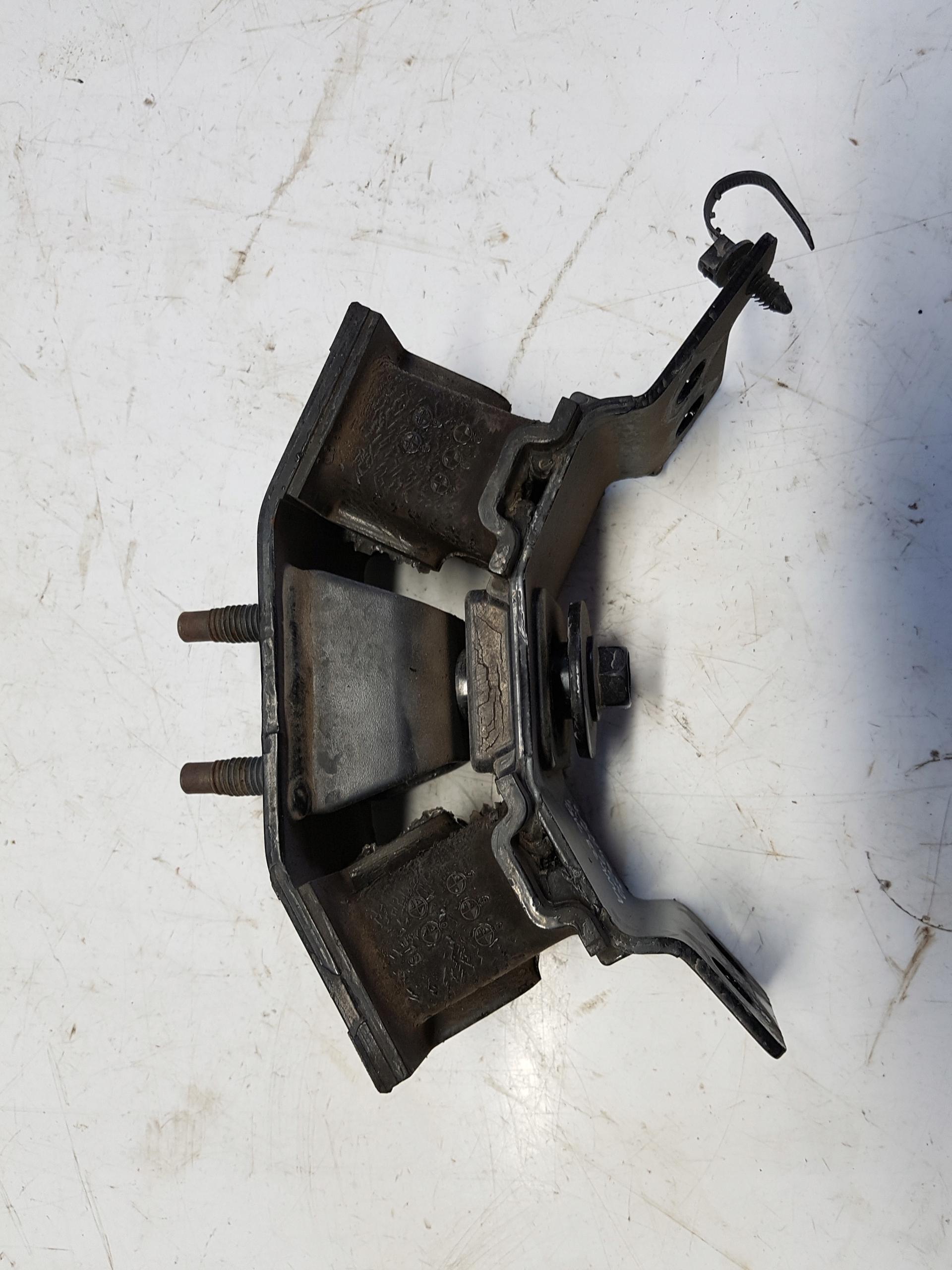 JB3G-7E373-AB - FORD RANGER IV V 2021 БАЛКА ПОДУШКА ПОД ЯЩИК