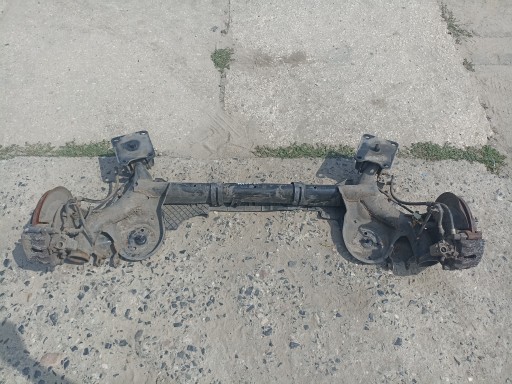 Ford tourneo connect mk2 lift belka задня вісь