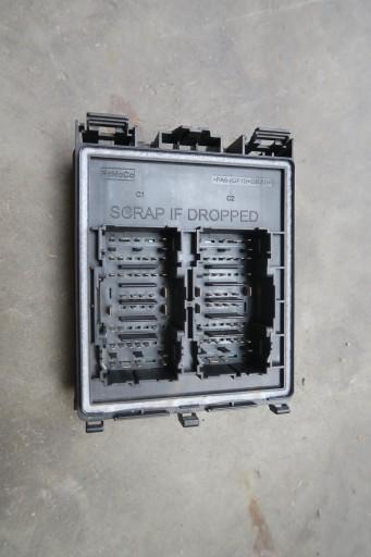 KT1T-14D068-AB - БЛОК ЗАПОБІЖНИКІВ FORD TRANSIT CONNECT MK2