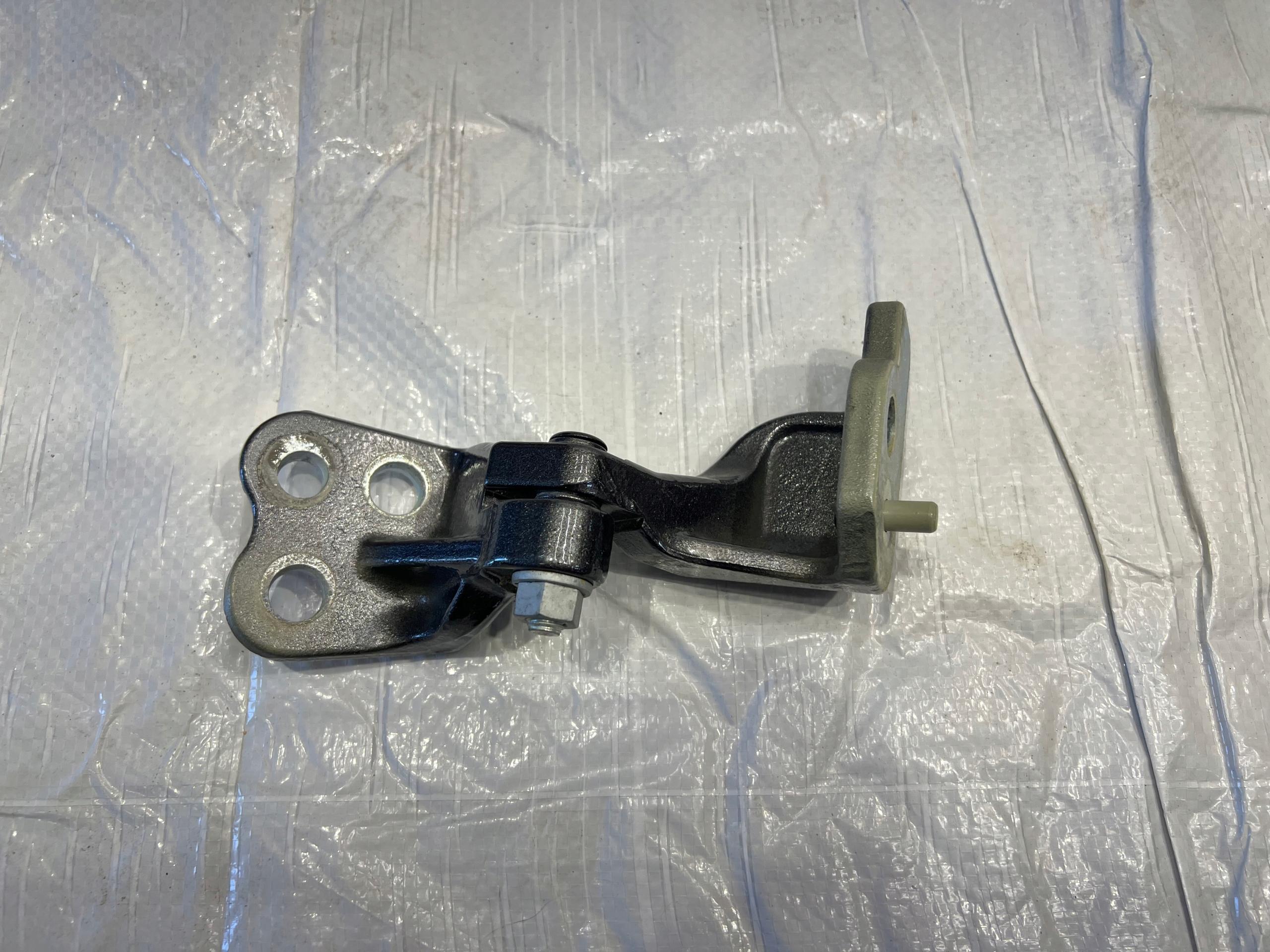 FORD TRANSIT CUSTOM ДВЕРНА ПЕТЛЯ ПЕРЕДНЯ ЛІВА