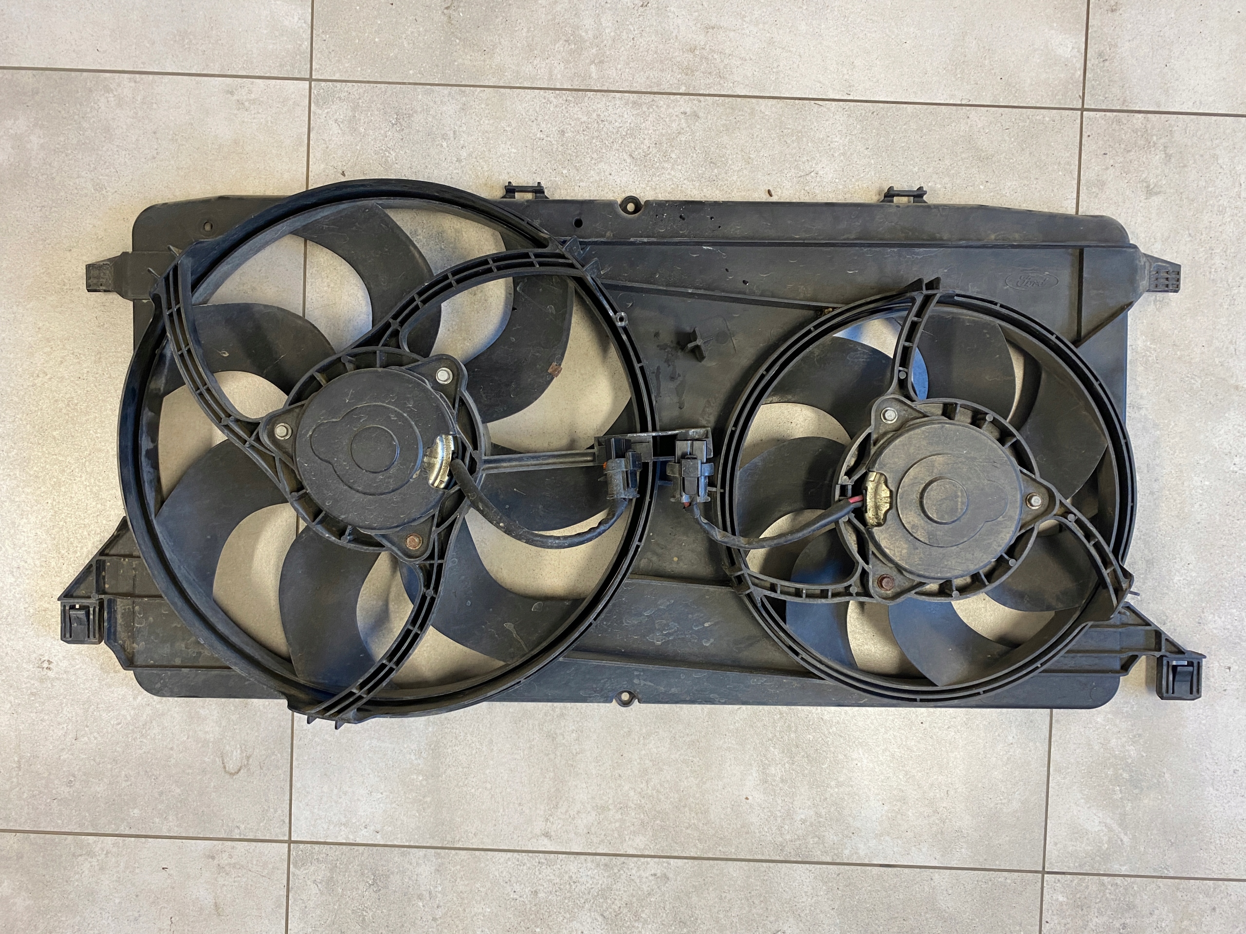 FORD TRANSIT MK7 ВЕНТИЛЯТОР РАДИАТОРА 8C11-8C607BB