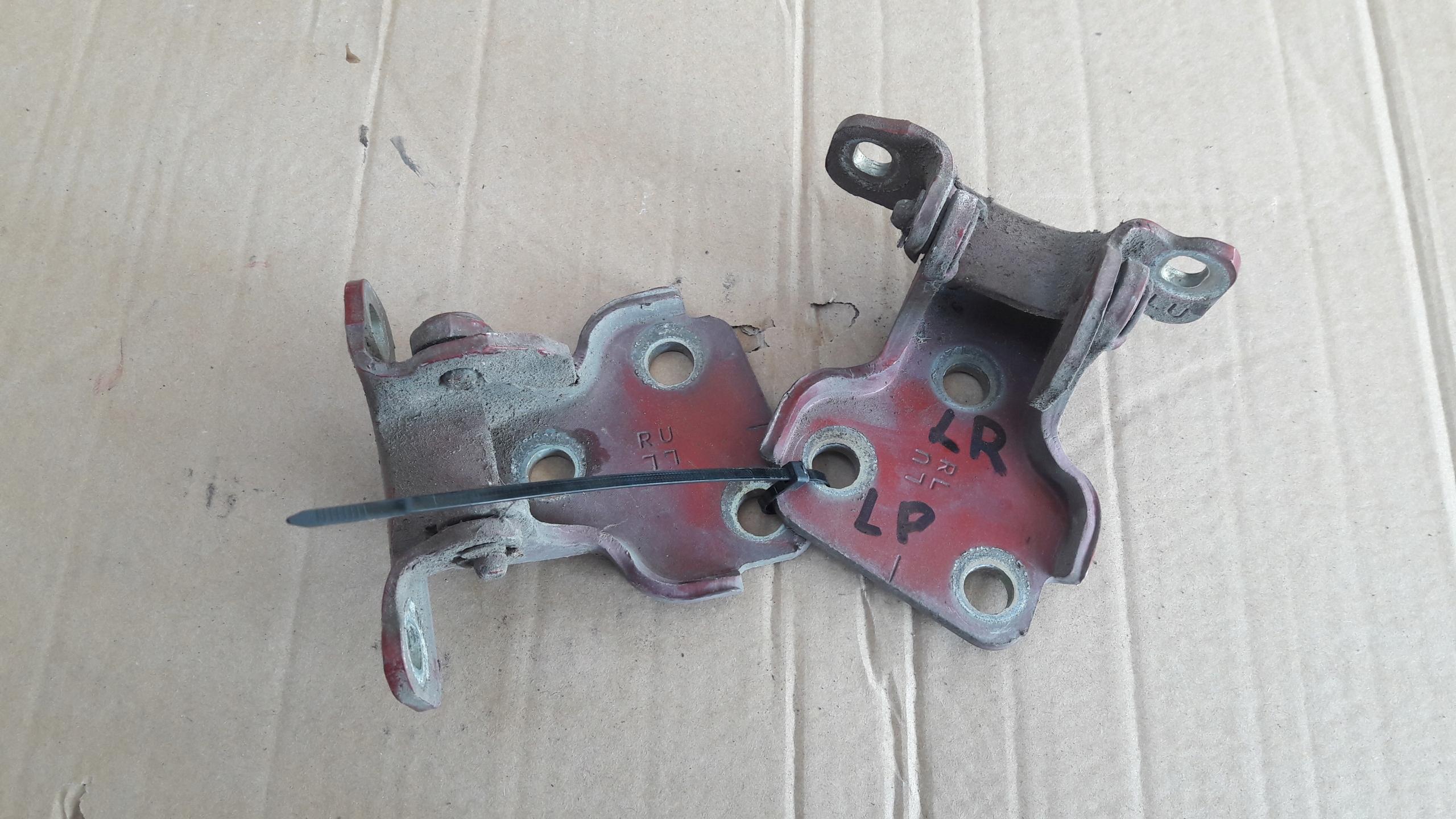 FREELANDER 1 І ДВЕРНІ ПЕТЛІ ЛІВИЙ ПЕРЕДНІЙ ПЕРЕДНІЙ