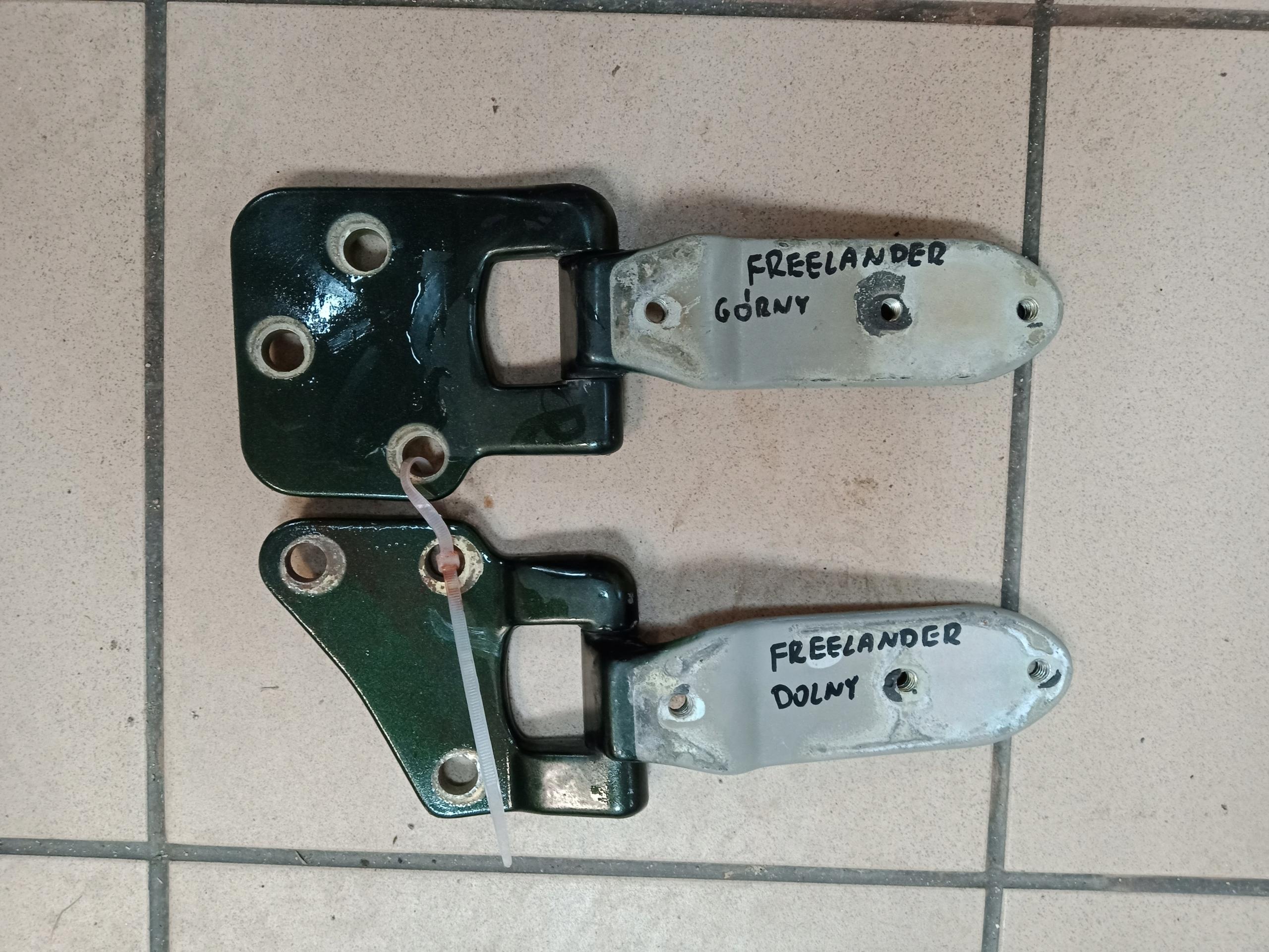 FREELANDER 97-ПЕТЛЯ ЗАДНЬОЇ КАЛЬПИ ВЕРХНЯ + НИЖНЯ