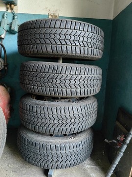Диски + зимова резина DębicaFrigo HP2 205/55 r16