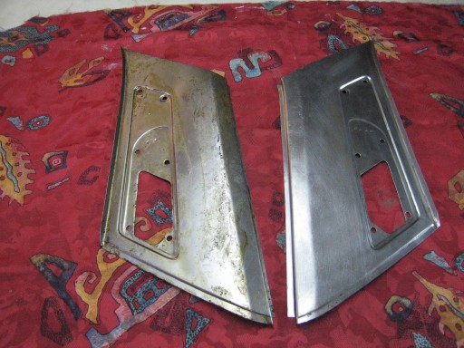 000018 - Fiat 125p ретранслятор заднего вентиляционного отверстия L + P