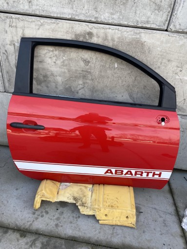 Fiat 500 Abarth лифт передней правой двери