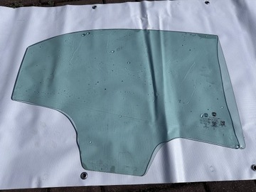 Fiat 500X Боковое стекло задней двери СПРАВА