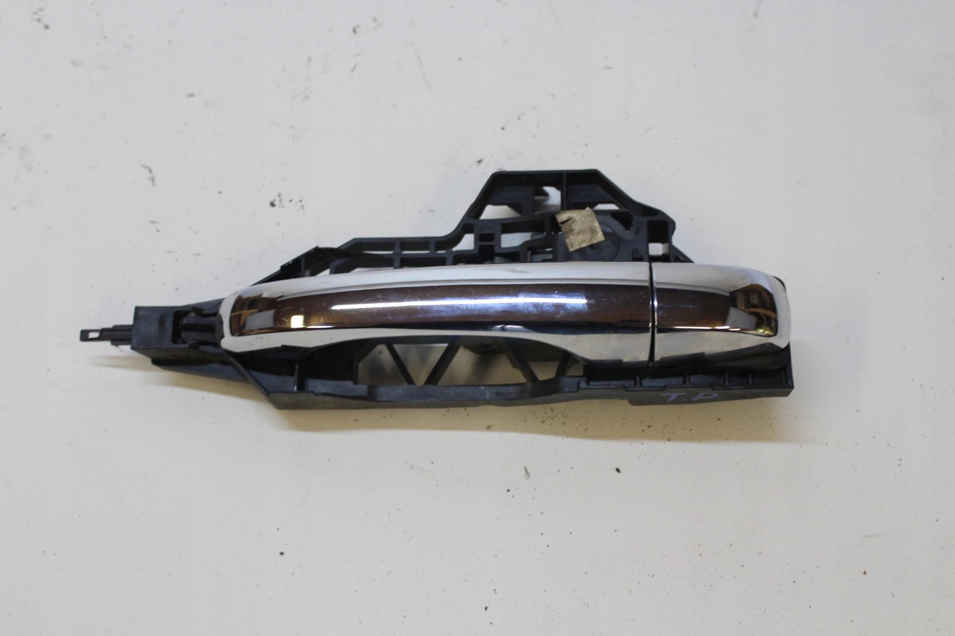 68069320AH - Fiat Freemont ручка задней правой двери